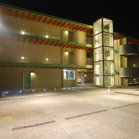 Residence & Suites Solaf Bonate di Sopra Luaran gambar