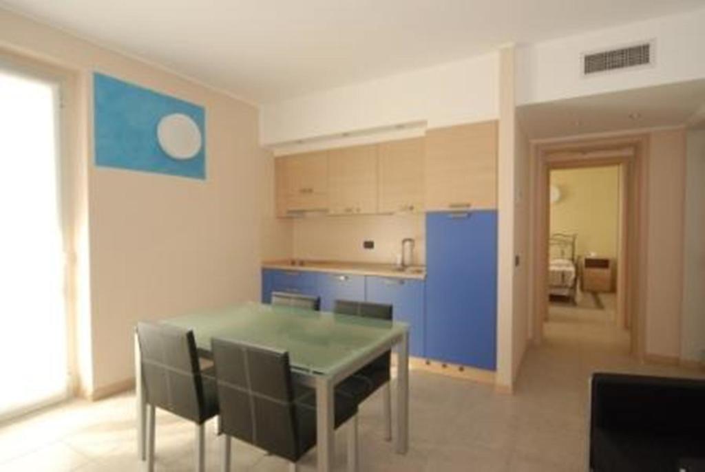 Residence & Suites Solaf Bonate di Sopra Bilik gambar